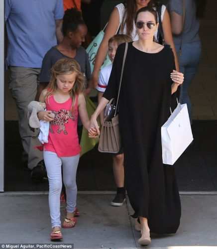 angelina-kids-walk-juniorsclub